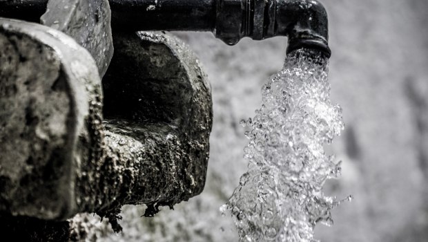 Λειψυδρία: 10+1 τρόποι να μην σπαταλάμε το νερό – Οδηγίες από την ΕΥΔΑΠ