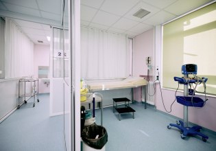 Ανατροπή στην υπόθεση της 14χρονης στο Μενίδι – Τι λέει ο ιατροδικαστής για τον ξυλοδαρμό