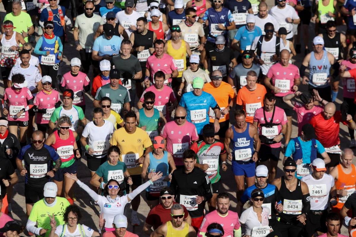 Μαραθώνιος Αθήνας 2025: Περισσότεροι από 72.000 δρομείς από 126 χώρες