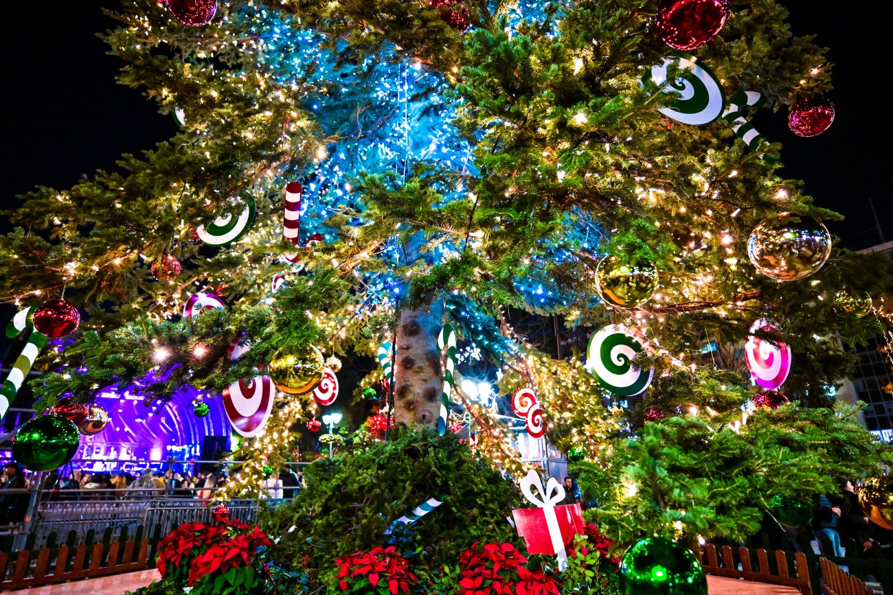 Πότε θα φωταγωγηθεί το χριστουγεννιάτικο δέντρο του Συντάγματος