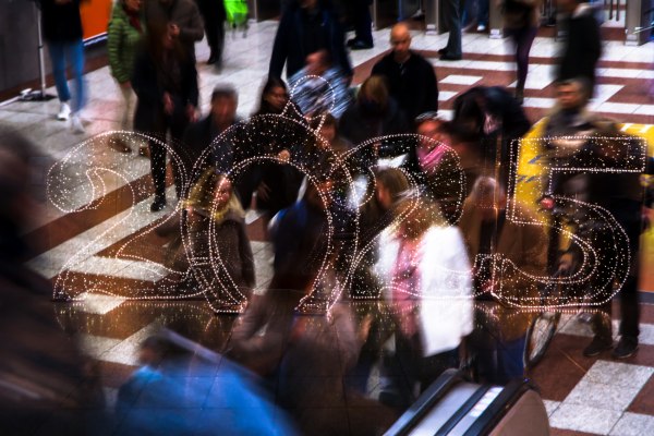 Ποιες Κυριακές θα είναι ανοιχτά τα εμπορικά καταστήματα – Στις 28 Νοεμβρίου η Black Friday