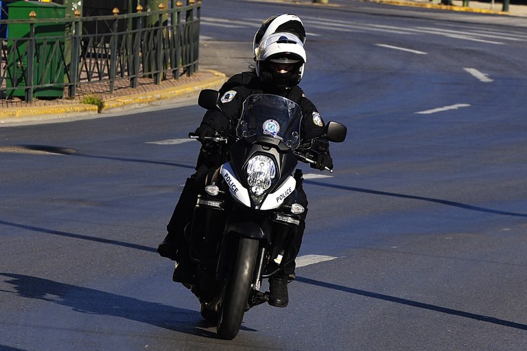 Εξαρθρώθηκε εγκληματική οργάνωση από την ΕΛΑΣ: Χειροπέδες σε 45 μέλη – Πάνω από 7 εκατ. ευρώ η λεία τους