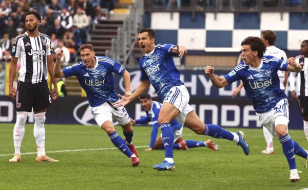 Mία απίθανη ιστορία: Ο νέος σκάουτερ της Κόμο είναι 20 ετών και τον βρήκε από τα social media (pic, vid)