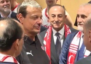 Ο Ερντογάν στα αποδυτήρια της εθνικής Τουρκίας – Τα τετ α τετ με Οσμάν και Αταμάν (vid)