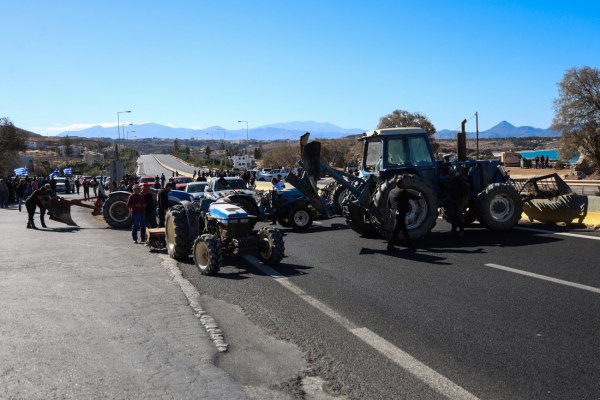 Βορίζια: Φεύγουν από τα μπλόκα οι αγρότες και οι κτηνοτρόφοι μετά το μακελειό