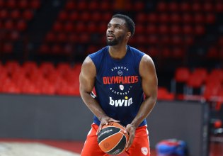 Με Έβανς η 12άδα του Ολυμπιακού κόντρα στην Καρδίτσα