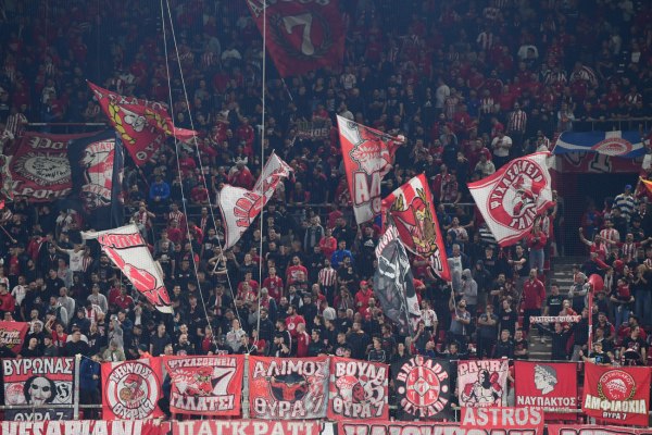 Ολυμπιακός: «Προστατεύουμε την ομάδα μας και αγωνιζόμαστε όλοι μαζί»