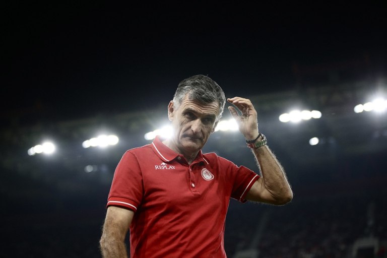 Μεντιλίμπαρ: «Ευτυχώς αντέξαμε με παίκτη λιγότερο – Πρώτα ανασύνταξη, μετά η Αϊντχόφεν»