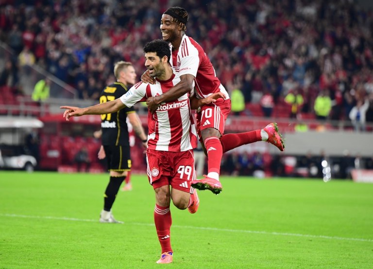 Ολυμπιακός – Άρης 2-1: Ασταμάτητοι οι «ερυθρόλευκοι», ανέβηκαν στην κορυφή! (vids)