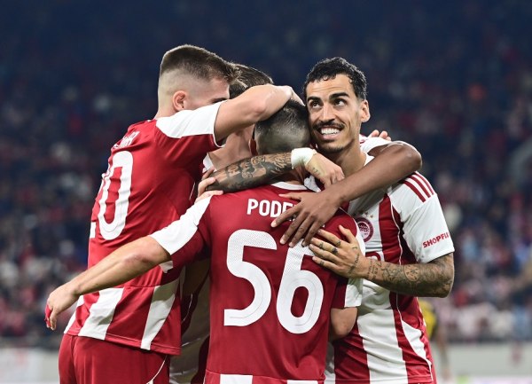 Super League: Πώς διαμορφώθηκε η βαθμολογία μετά τη νίκη του Ολυμπιακού και την ήττα του Παναθηναϊκού