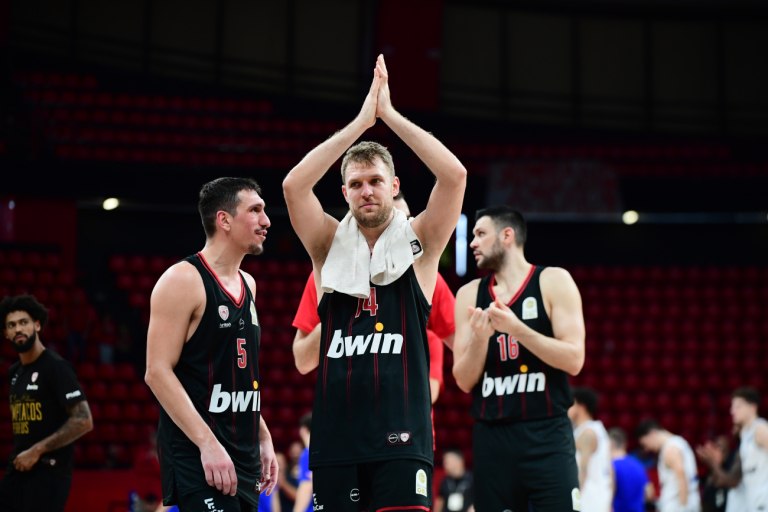 Ολυμπιακός – Ηρακλής 103-87: Βεζένκοφ, Χολ, Φουρνιέ «καθάρισαν» κόντρα στον «μαχητικό» Γηραιό (vids)