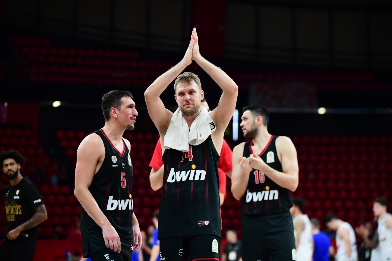 Ολυμπιακός – Ηρακλής 103-87: Βεζένκοφ, Χολ, Φουρνιέ «καθάρισαν» κόντρα στον «μαχητικό» Γηραιό (vids)