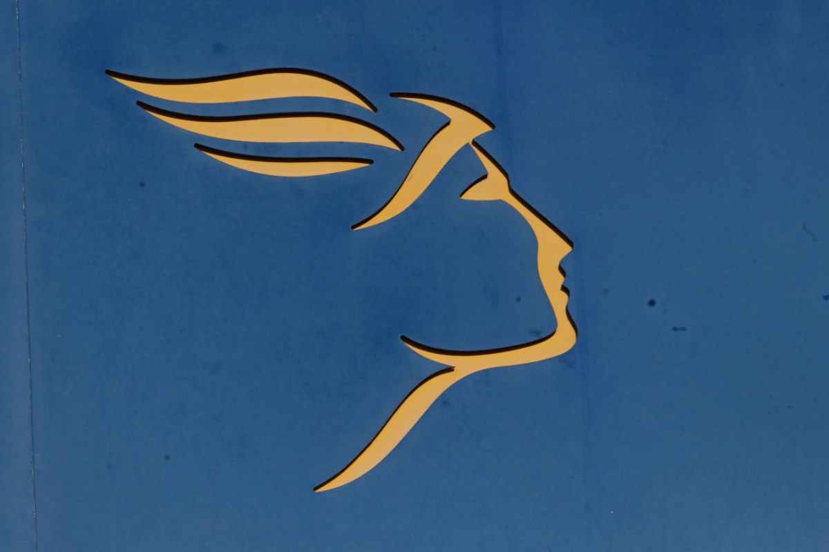 Υπερταμείο για ΕΛΤΑ: Παραδείγματα από τις μεταρρυθμίσεις στα ταχυδρομεία σε Βρετανία, Ελβετία, Ολλανδία και Ουγγαρία