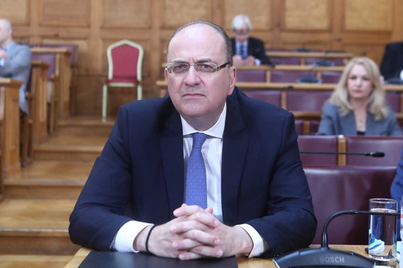 Πόλεμος ΝΔ – ΠΑΣΟΚ για τον Λαζαρίδη: Καταγγελίες για φασιστική συμπεριφορά και «κουτσαβακισμούς», απειλές για μηνύσεις