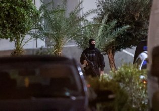 ΠΑΣΟΚ για ανακοινώσεις Χρυσοχοΐδη: Κανένα στοχευμένο σχέδιο, η κυβέρνηση τρέχει πίσω από τις εξελίξεις