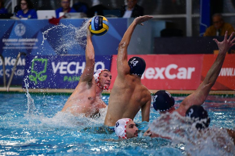 Ολυμπιακός – ΟΦΘ 30-4: Εύκολη πρόκριση για τους «ερυθρόλευκους» στους «8» του Κυπέλλου