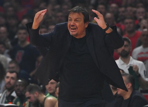 Αταμάν: «Είμαστε στην αγορά για έναν ψηλό – Η κατάσταση του Λεσόρ δεν είναι ξεκάθαρη»