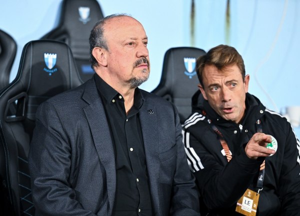 Μπενίτεθ: «Είμαι περισσότερο χαρούμενος για τον σύλλογο για τη νίκη αυτή»