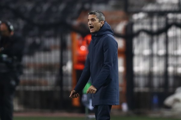 Λουτσέσκου: «Το ματς έγινε εύκολο όταν έμειναν με 10 παίκτες»