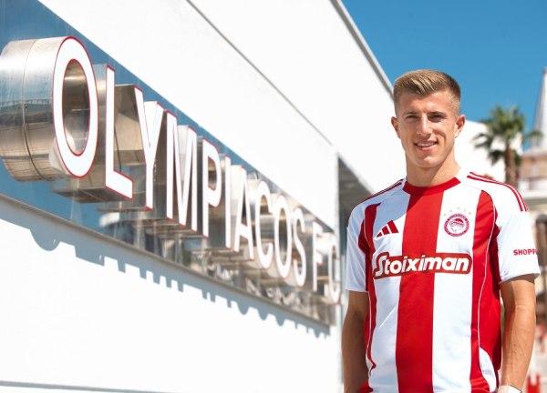 Ο Ολυμπιακός ανακοίνωσε την ανανέωση του συμβολαίου του Κοστίνια (pic)