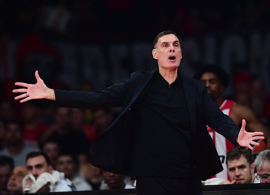 Μπαρτζώκας: «Όλοι έπαιξαν καλή άμυνα στην τελευταία περίοδο – Σημαντικός ο Μιλουτίνοφ»