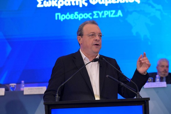 Φάμελλος: Υποκριτικά και ρυθμίσεις «χάδι» τα κυβερνητικά μέτρα για τις τράπεζες