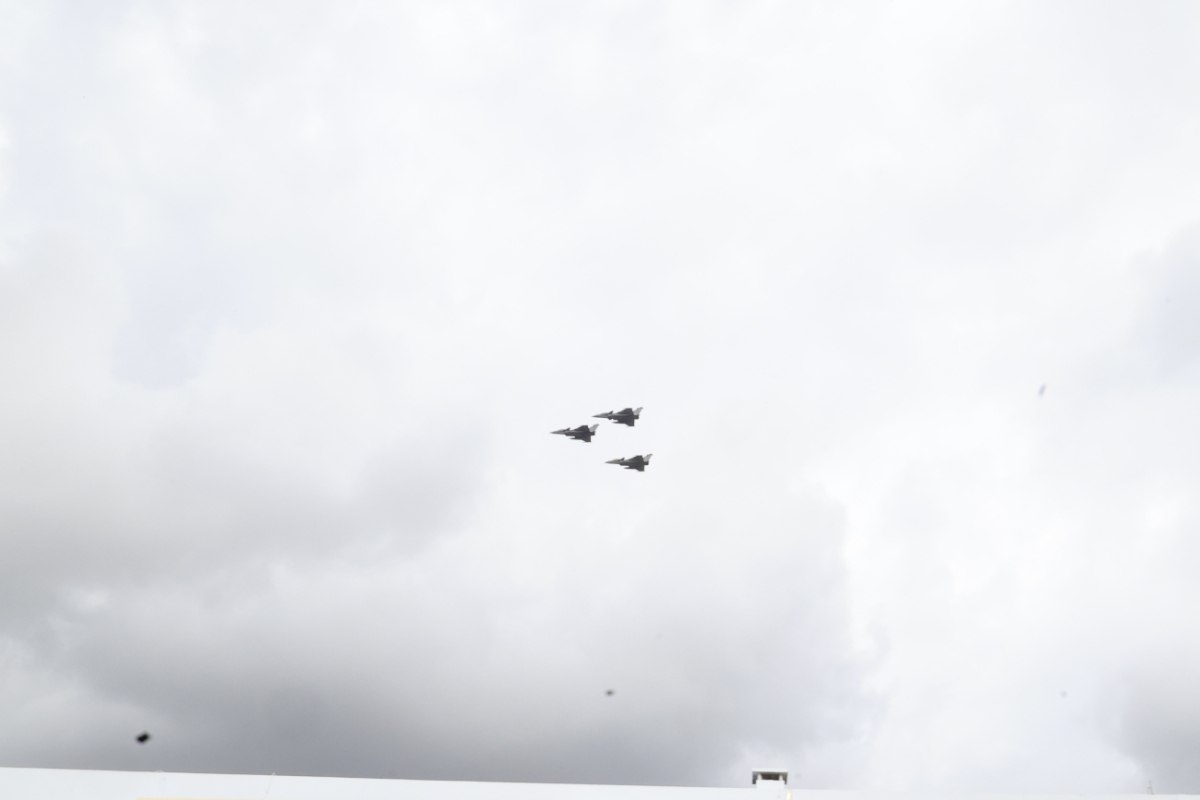 Ευχές Μητσοτάκη και Δένδια για τη γιορτή της Πολεμικής Αεροπορίας – «Δύναμη στήριξης της ελληνικής κοινωνίας»