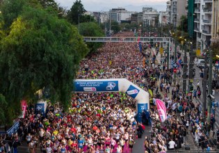 42ος Αυθεντικός Μαραθώνιος: Χιλιάδες δρομείς στα 5χλμ – Νικήτρια με ρεκόρ η Αναστασάκη, πρωτιά και ο Γεωργίου