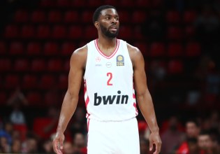 Όσα έκανε ο Κίναν Έβανς στο επίσημο ντεμπούτο του με τον Ολυμπιακό (vids)