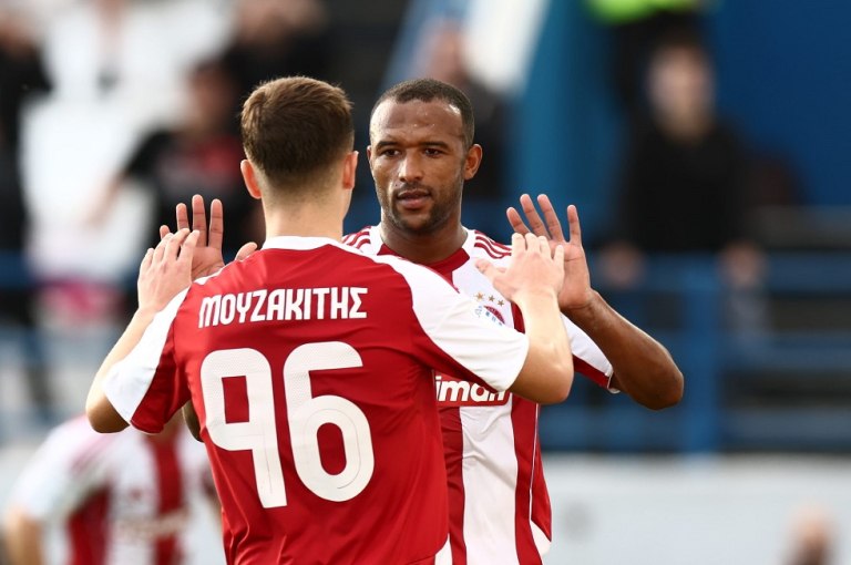 Με απουσίες στο Αγρίνιο ο Ολυμπιακός, με στόχο να παραμείνει στην κορυφή