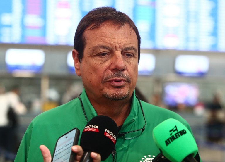 Aταμάν για το αν θα χρησιμοποιήσει τον Φαρίντ με την Παρί - Η κατάσταση του  Χολμς