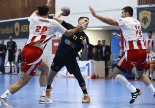 ΑΕΚ – Ολυμπιακός 28-27: «Κιτρινόμαυρο» το ντέρμπι στο χάντμπολ (vid)