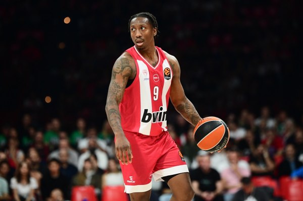 Σενάρια από την Τουρκία για τον Σέιμπεν Λι