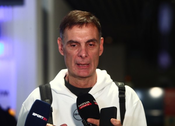 Ο Μπαρτζώκας για τον τραυματισμό του Έβανς και τη μεταγραφική ενίσχυση του Ολυμπιακού