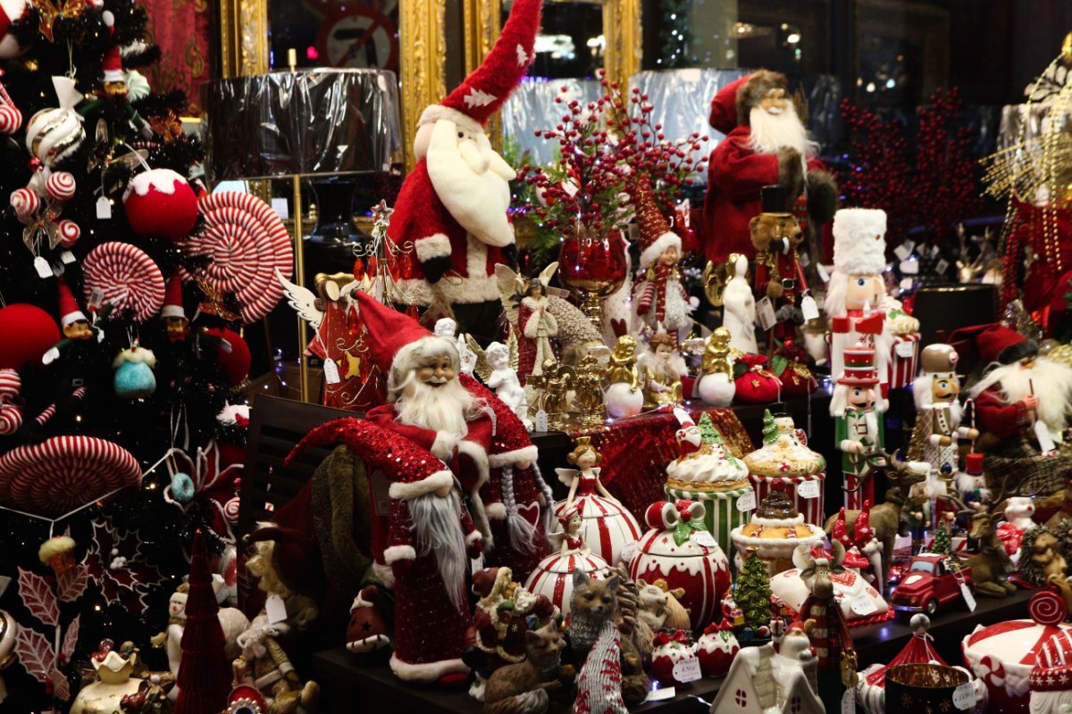 Χριστούγεννα: Τι θα αγοράσουν οι καταναλωτές στις γιορτές – Τι δείχνει έρευνα