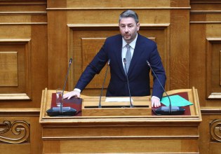 Ανδρουλάκης: Ο Μητσοτάκης θέλει τον πολίτη «Χάρι Πότερ» για να μπορεί να ζει στο κύμα ακρίβειας