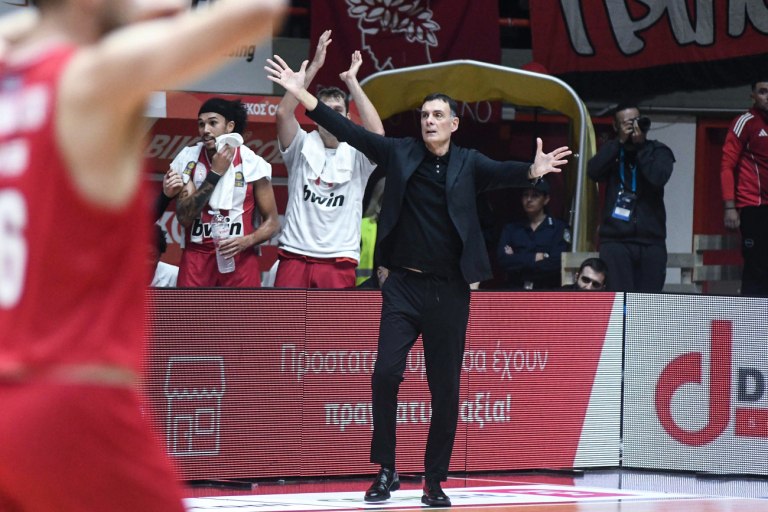 Μπαρτζώκας: «Ψάχνουμε για παίκτη, αλλά δεν είναι εύκολο»