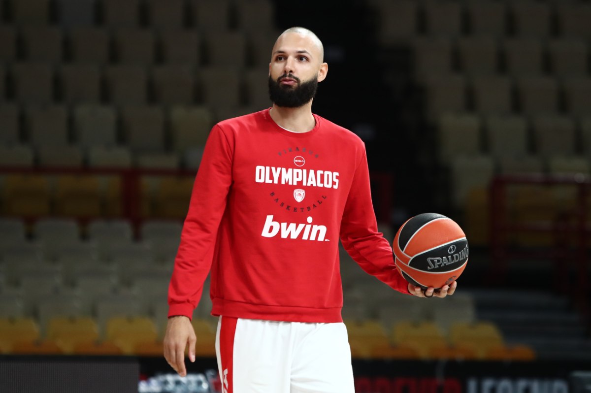 Φουρνιέ: «Κάθε ομάδα περνάει δυσκολίες και τραυματισμούς»