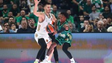 Πετρούσεφ: «Σέβομαι τον Μπαρτζώκα και τον Ολυμπιακό – Θα πήγαινα στον Παναθηναϊκό»