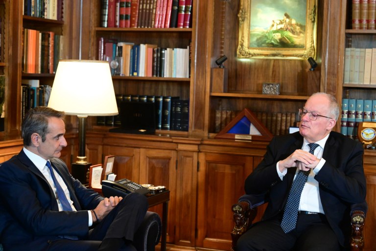 Έμφαση στη θετική ατζέντα ως ανάχωμα στη δυσαρέσκεια από Μητσοτάκη – Τι είπε σε Τασούλα 