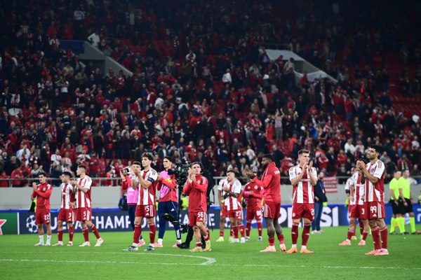 Ένα standing ovation που τα «είπε» όλα