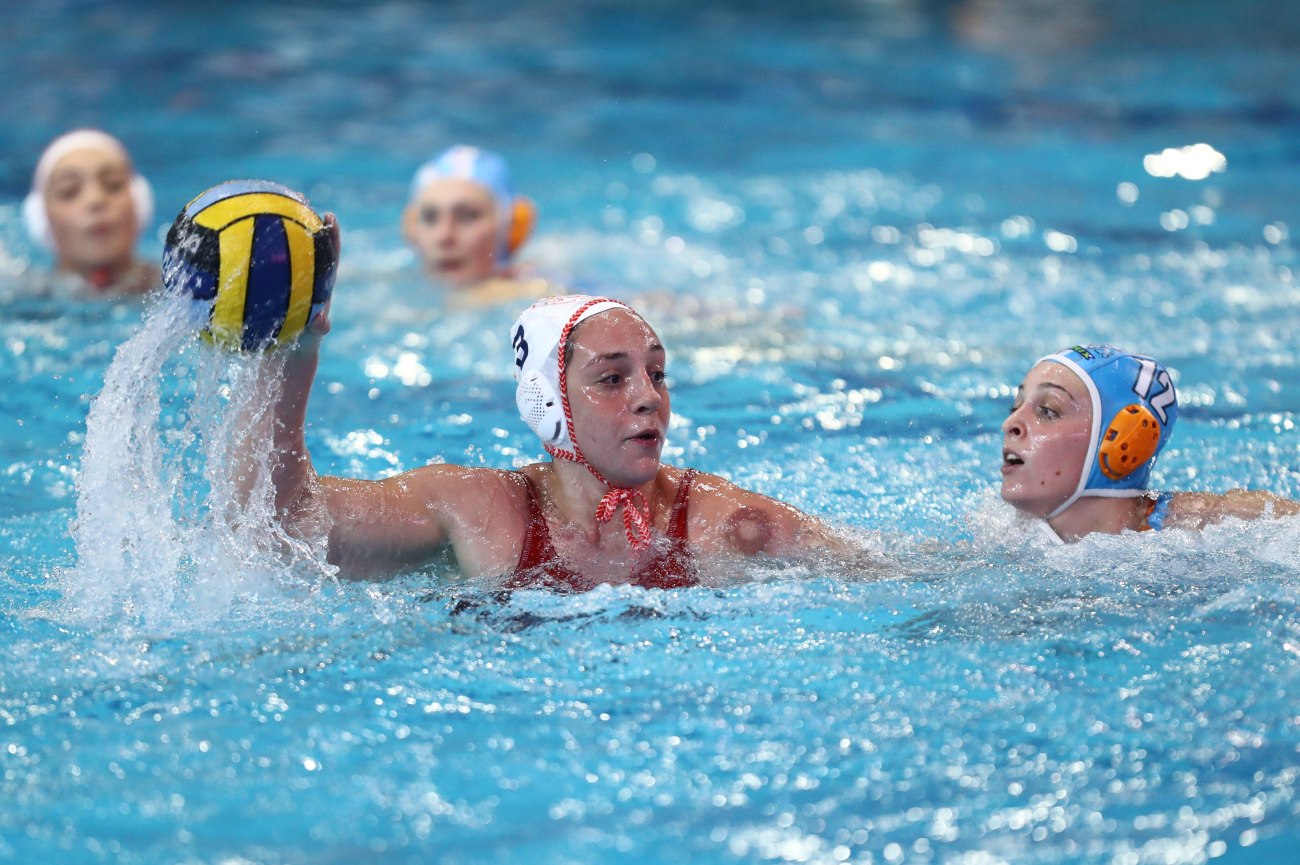 Ολυμπιακός – Ντουναϊσβάρος 16-8: Σαρωτικές οι Ερυθρόλευκες, έκαναν το 3/3