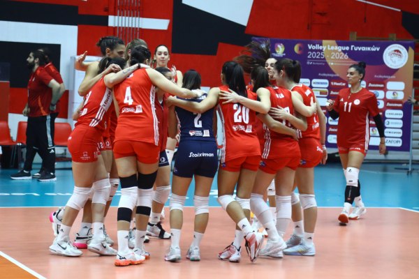 Ολυμπιακός – ΑΕΚ 3-1: Το έφερε… τούμπα και παρέμεινε στην κορυφή