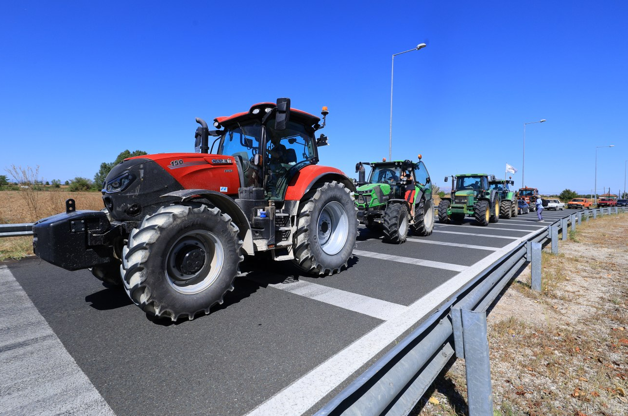 Αγρότες: Έτοιμοι για δυναμικές κινητοποιήσεις – Προσυγκεντρώσεις και τα πρώτα μπλόκα από την Κυριακή