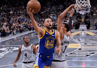 NBA: Μυθικός Κάρι, νίκησε μόνος του τους Σπερς (109-108) – Σπουδαία νίκη των Κλίπερς με «τριπλό» Χάρντεν (127-133)