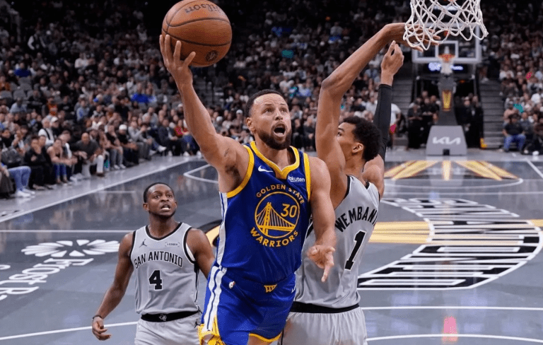 NBA: Μυθικός Κάρι, νίκησε μόνος του τους Σπερς (109-108) – Σπουδαία νίκη των Κλίπερς με «τριπλό» Χάρντεν (127-133)