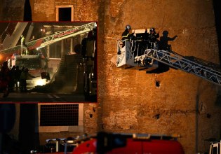 Ιταλία: Συνεχίζεται η προσπάθεια διάσωσης εργάτη στα συντρίμμια του Πύργου των Κόμηδων