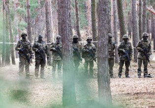 ΚΚΕ: Ψηφίστηκε «πακέτο» 100 δισ. της «Στρατιωτικής Σένγκεν» για μεταφορά πολεμικών δυνάμεων εντός 72 ωρών