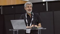 Γιόσουα Μπένζιο: Ο «νονός της ΑΙ» έγινε ο πρώτος επιστήμονας με ένα εκατομμύριο παραπομπές