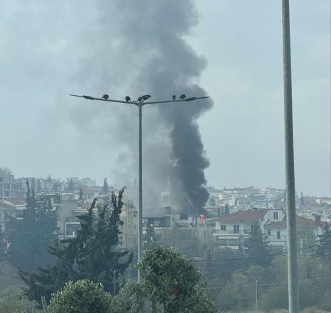 Θεσσαλονίκη: Φωτιά σε διαμέρισμα τρίτου ορόφου στην περιοχή της Πυλαίας